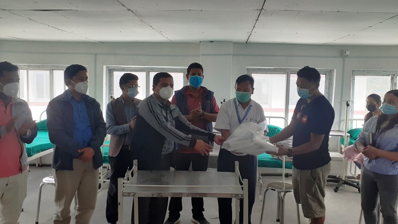 कोरोना बिशेष अस्पताललाई कांग्रेसको सहयोग