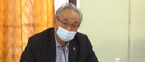 नेकपा विवादः गृहमन्त्री थापा : प्रधानमन्त्री ओलीकै पक्षमा’