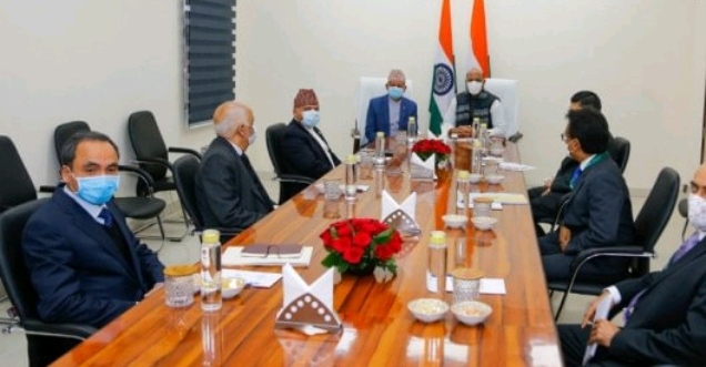 भारतीय रक्षामन्त्री सिंहसँग परराष्ट्रमन्त्री ज्ञवालीको भेटवार्ता