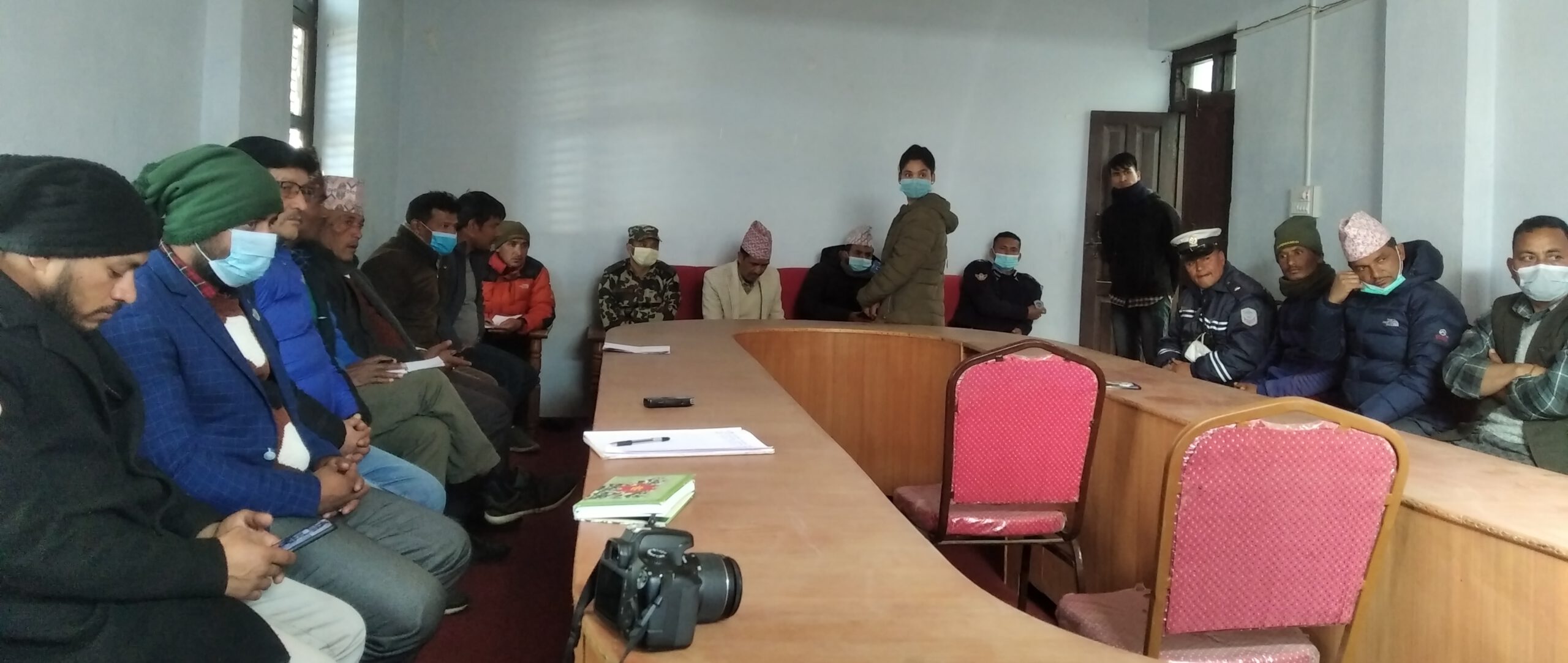 कर्णाली करिडाेरमा चल्ने गाडिमा भाडादर अनिवार्य ।