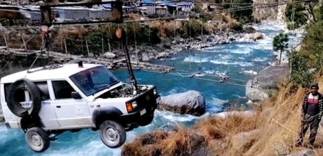 तुइन चढाएर एम्बुलेन्स डोल्पा लगियो