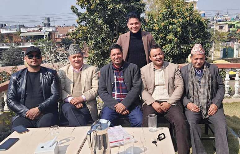 रास्कोटका मेयर ओली खेमामा