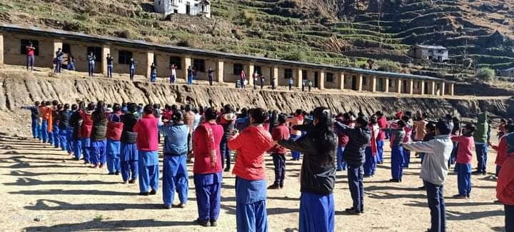 हट्यो कालिकोटमा कोरोना संक्रमणको त्रास, पुरानै शैलिमा फर्किदै जिल्ला भरीका सामुदायिक  बिद्यालय