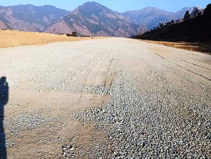 चार बर्षसम्म पनि सुनथराली बिमानस्थलमा फर्किएन चिलगाडी, कालोपत्रे गर्न सुरु